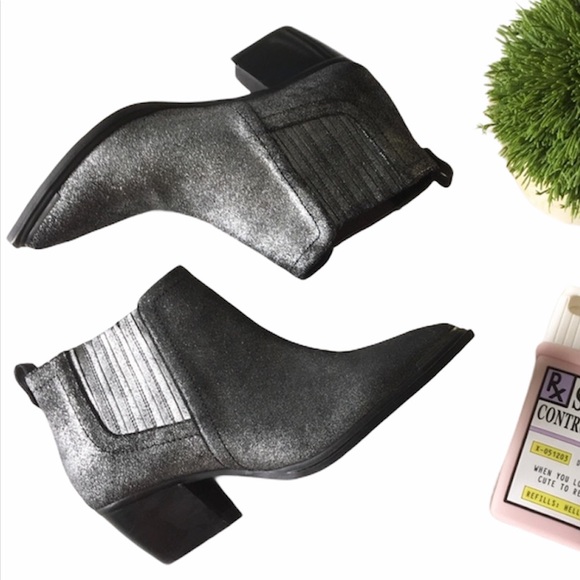 new Sbicca ♥︎ Metallic Cardinal Ankle Booties ♥︎ - Picture 5 of 10